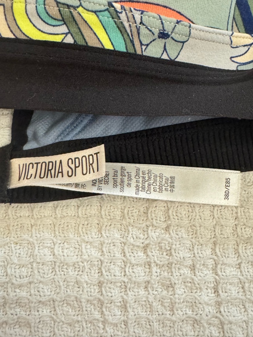VICTORIAS SECRET MULTICOLOR FLORAL INCREDIBLE VSX SPORT BRA MAX SUPPORT 38D E85 - Picture 5 of 11